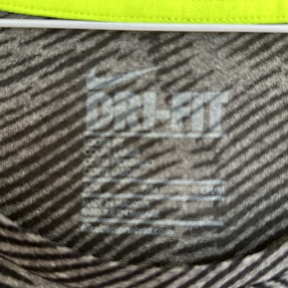 Nike DRI-FIT loose fitting activewear top S/M - Picture 2 of 5